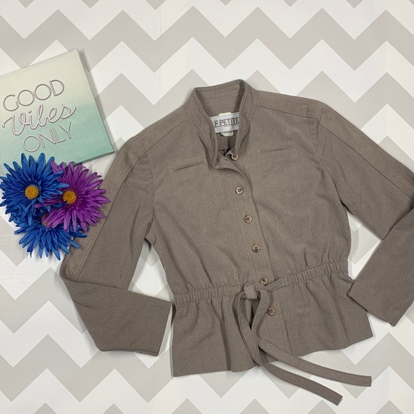 Leslie Fay Jackets & Blazers - Vintage LF Petite Lightweight Jacket Size 6 Petite